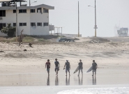 Free Surf. Credit: ISA / Rommel Gonzales