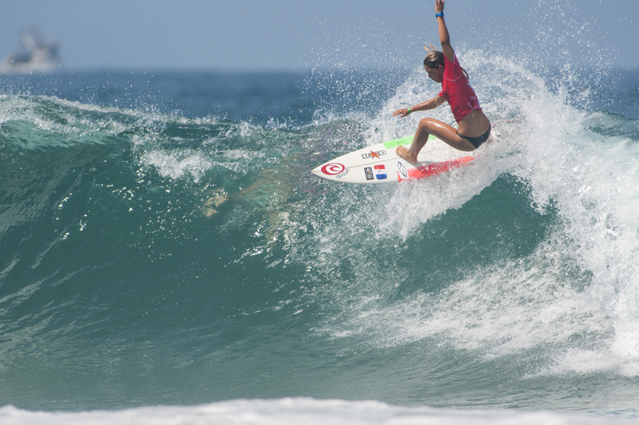 The Junior Girls hit the water for the first time in the competition and France’s Kim Veteau was one of the standouts of the day. Photo: ISA/Rommel Gonzales